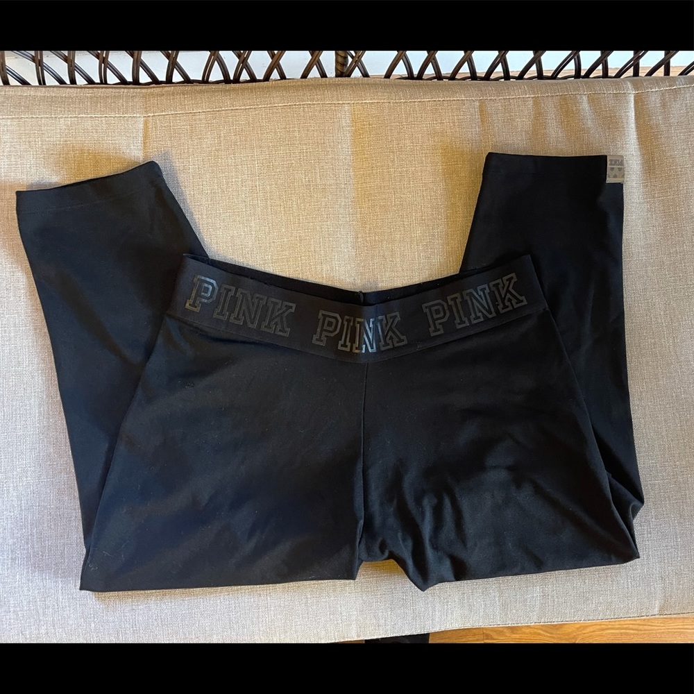 VS Ultimate Capri Leggings